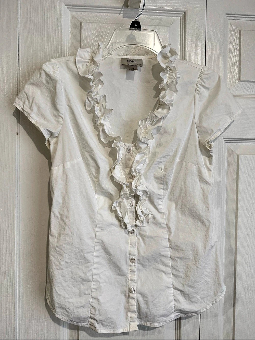 LOFT Petite Ruffle Blouse in White Size SP